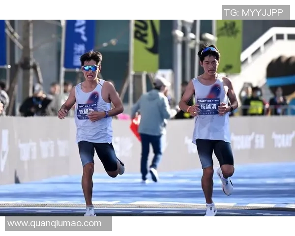 西安攀岩队在马拉松大满贯中的意识表现与团队协作分析